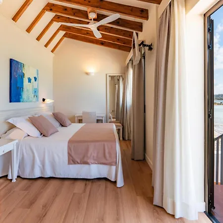 Hostal La Savina-3